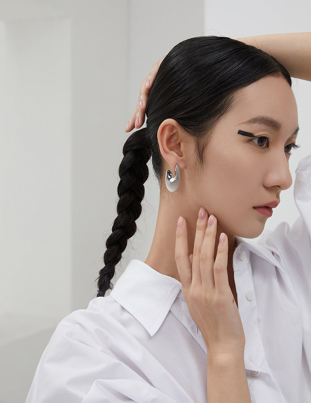 Boucles d’oreilles abstraites minimalistes