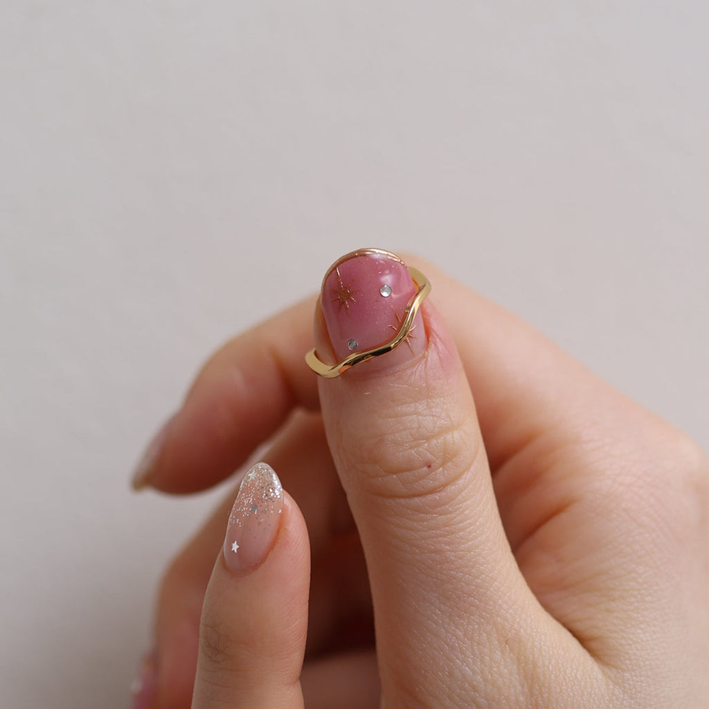 Bague ondulée minimaliste